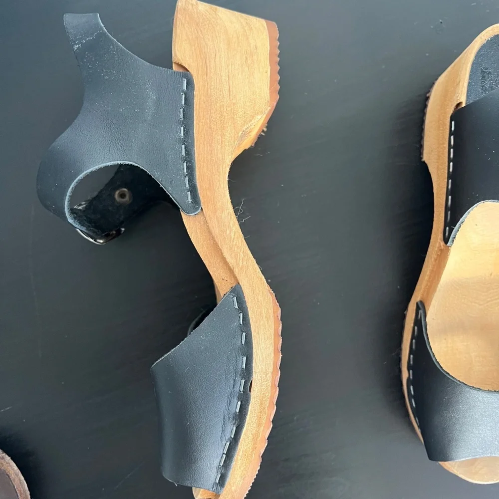 Clogs clogs clogs - Picture 3 of 5